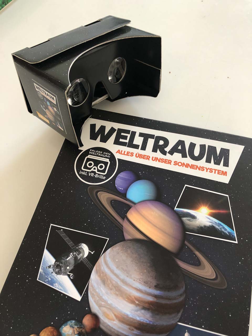 Featured image for “Virtual Reality: Carlsen Weltraum VR (Carlsen)”